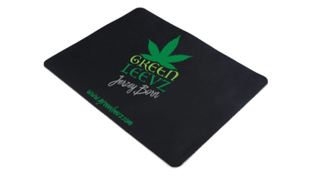 Green Leevz Mouse Pad